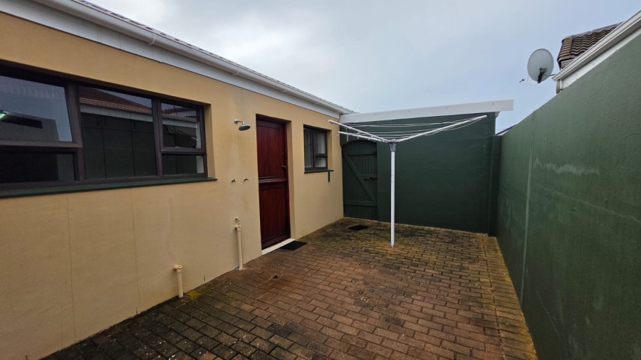 3 Bedroom Property for Sale in Stilbaai Wes Western Cape